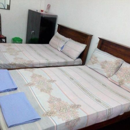 Appartamento Weerakoon Guest Hikkaduwa Esterno foto